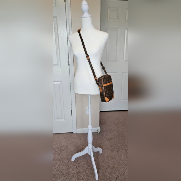 Authentic LOUIS VUITTON Monogram Danube PM Crossbody - Picture 13 of 13